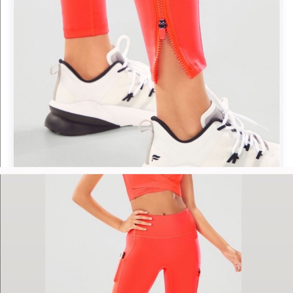 Fabletics Trinity Utility Legging And Pia Bra Set - image 6